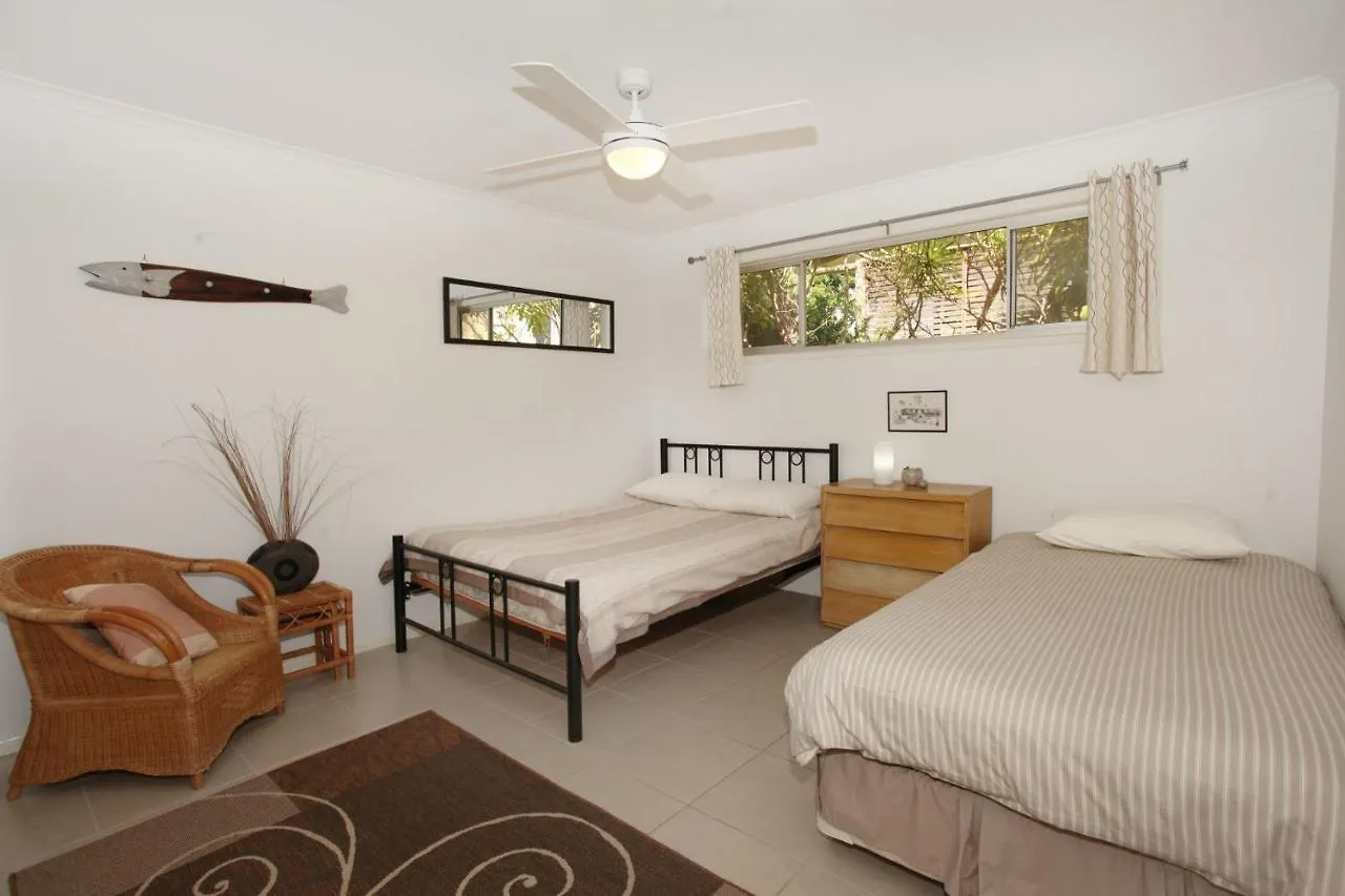 35 Santa Monica Avenue Vila Coolum Beach